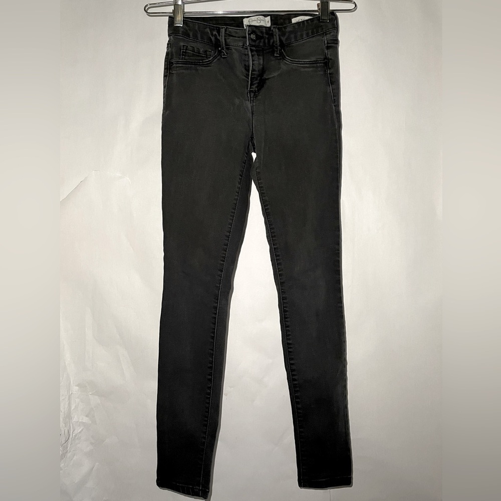 Jessica Simpson Kiss Me Super Skinny Denim Faded Black, size 26(juniors)